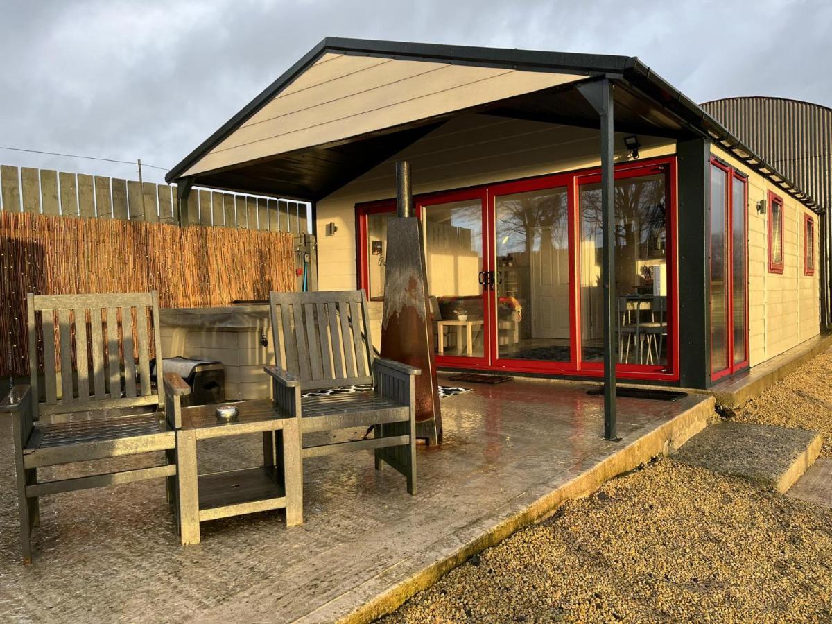Deerfin Rentals Private Chalet With Hot Tub Балимина Екстериор снимка